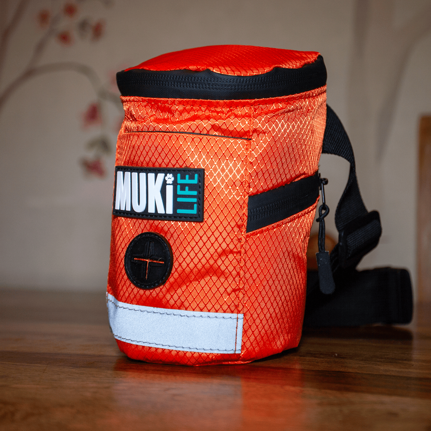 MUKi Trek Pouch - Portable Dog Bin